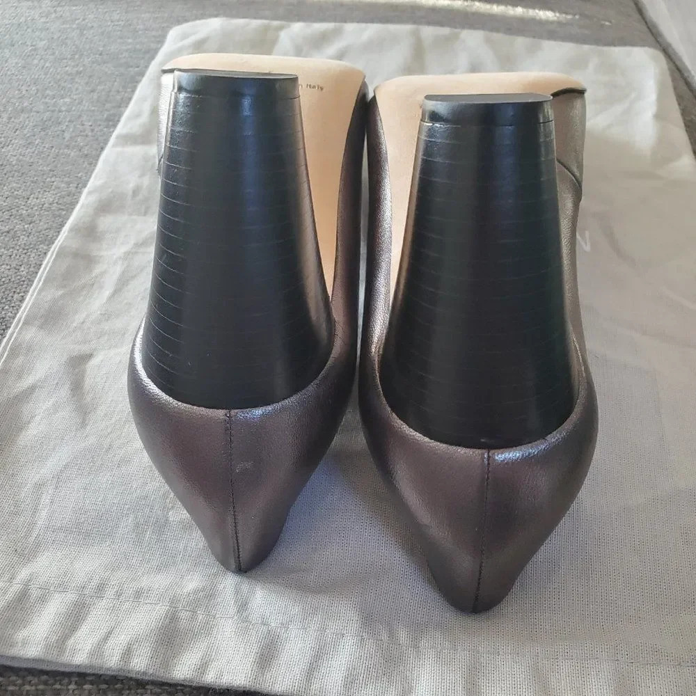 Manolo Blahnik Women Brown Suede Slip-on Dress Pumps Heel Size 38 - Picture 8 of 11